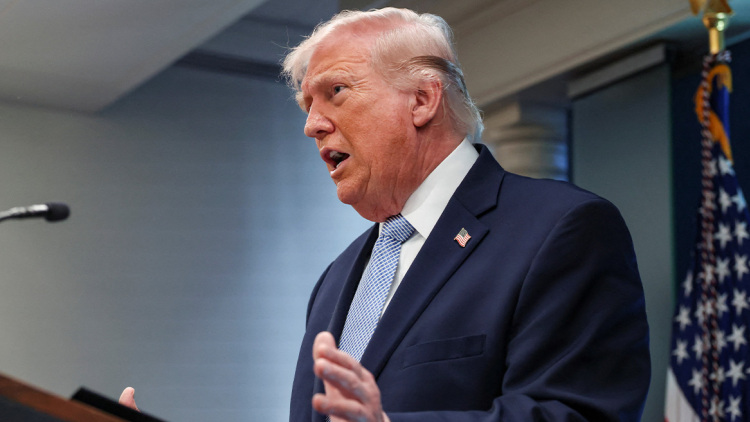 Άμεση ανάλυση: Η τελευταία προσπάθεια εξόδου του Τραμπ από τον πόλεμο και το ανέλπιστο δώρο στο Ιράν