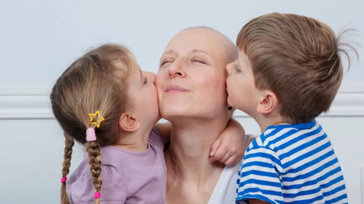 Πώς λέμε στο παιδί ότι η μαμά έχει καρκίνο
