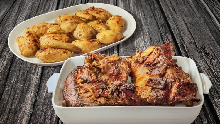 Πώς ξαναζεσταίνουμε τα κρέατα που περίσσεψαν