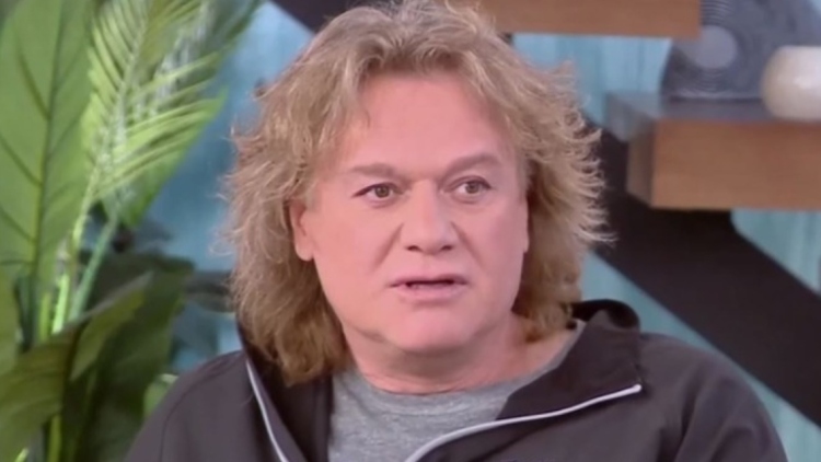 Πέτρος Γαϊτάνος: Πάντα μου άρεσε η Eurovision, αλλά τις περισσότερες φορές έχει μια τάση προς το άρρωστο
