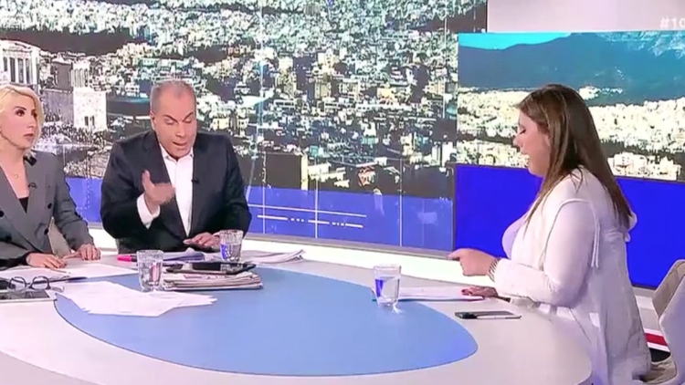 Χαμός με Στραβελάκη και Κωνσταντοπούλου: «Είμαι 40 χρόνια δημοσιογράφος, γιατί με στοχοποιείτε» - «Η εκπομπή είναι τσιφλίκι σας; Παρεμποδίζετε τις απαντήσεις μου»