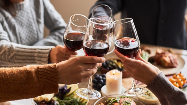 20 κρασιά για το πασχαλινό γιορτινό τραπέζι