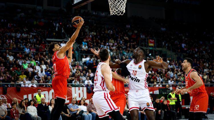 Μουστάφα Φαλ: Επέστρεψε μετά από 308 ημέρες στην ενεργό δράση, βίντεο 