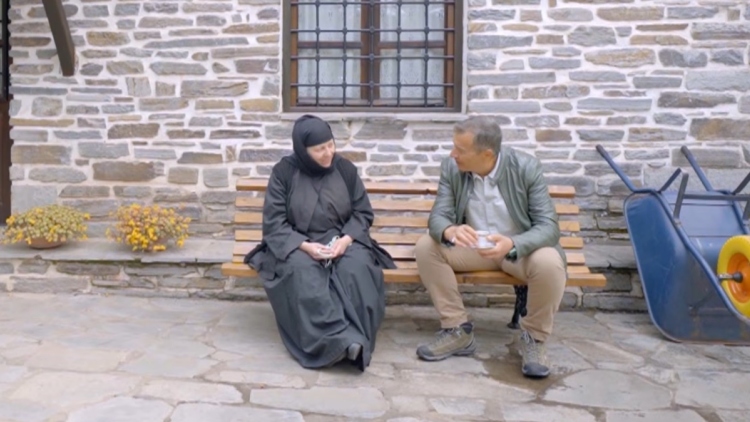 Από τη δισκογραφία στο μοναστήρι: Η ιστορία της γερόντισσας που ίδρυσε τη μονή Προφήτη Ηλία στις Σέρρες