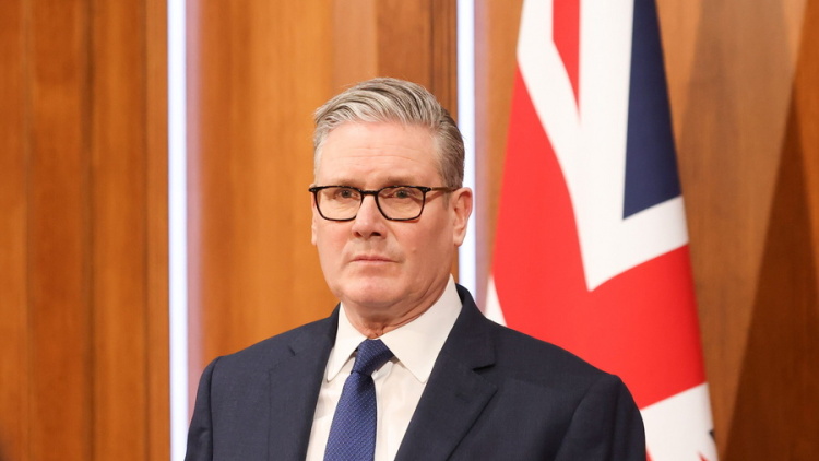 Τηλεφωνική επικοινωνία Στάρμερ - Τραμπ για τα Στενά του Ορμούζ