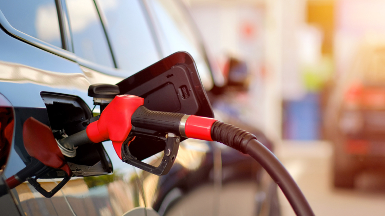 Fuel Pass: Πληρώθηκαν οι πρώτοι, ποιοι είναι οι επόμενοι στην ουρά,  γιατί αρκετοί είδαν το μήνυμα «συμπληρώστε το email σας στο ΕΜΕπ»