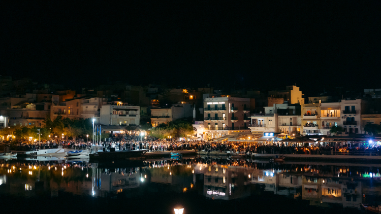 Ανάσταση στη Λίμνη Βουλισμένη: Μία ολοκληρωτικά κατανυκτική εμπειρία
