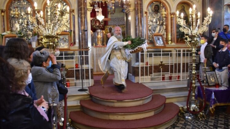 Μικρή Ανάσταση: Μία παράδοση που χάνεται στον χρόνο - Οι δάφνες και το τελετουργικό που ξεχωρίζει