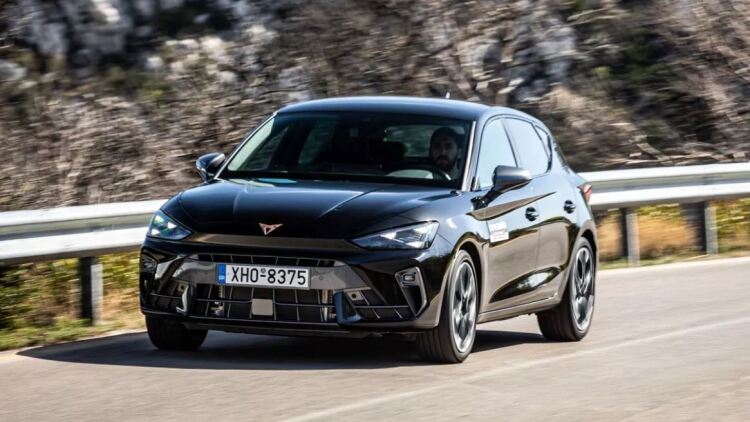 Δοκιμάζουμε το υβριδικό Cupra Leon - Πόσο κοστίζει στην Ελλάδα;
