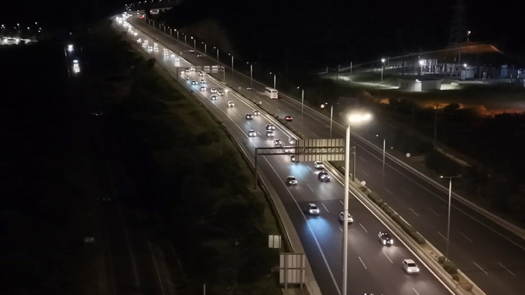 Δείτε live την κίνηση: Μετ’ εμποδίων η επιστροφή των εκδρομέων του Πάσχα στην Αθήνα, έφτασαν τα 50 χιλιόμετρα οι ουρές στην Κινέτα

