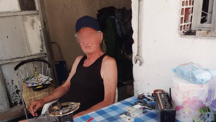 Άγρια η δολοφονία του 64χρονου στην Ευκαρπία: Τον σκότωσε με τσιμεντόλιθο και μετέφερε τη σορό με παλετοφόρο σε ρέμα