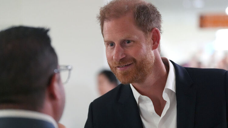 Πρίγκιπας Χάρι: Οργάνωση που συνίδρυσε πριν από 20 χρόνια προς τιμήν της μητέρα τους τον μηνύει