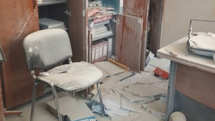 Διέρρηξαν και βανδάλισαν σχολικό συγκρότημα στην Γλυφάδα, έκλεψαν χρήματα και υπολογιστές, δείτε βίντεο
