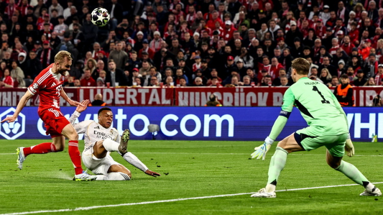  Εμπαπέ: Σκόραρε στο Μόναχο κόντρα στην Μπάγερν, έφτασε τα 14 γκολ και φουλάρει για την πρωτιά στο Champions League, βίντεο