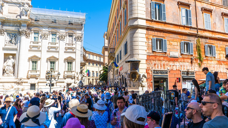 H Ιταλία αντιμέτωπη με κίνδυνο οικονομικής ύφεσης - Έντονη ανησυχία του υπουργού Οικονομικών και της Ένωσης Βιομηχάνων