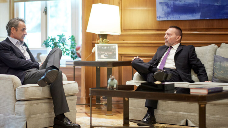 Συνάντηση Μητσοτάκη-Στουρνάρα: Η κυβέρνηση προτείνει την ανανέωση της θητείας του διοικητή της Τράπεζας της Ελλάδος