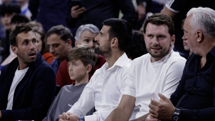 Συνάντηση γιγάντων στη Μαδρίτη: Ντόντσιτς και Τζόκοβιτς παρακολουθούν το Ρεάλ-Ερυθρός Αστέρας, βίντεο 