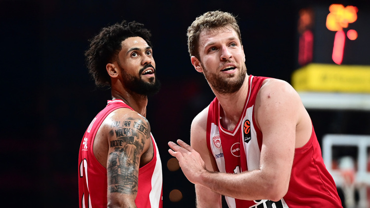 Πρώτος στην κανονική περίοδο της Euroleague ο Ολυμπιακός, εξασφάλισε πλεονέκτημα η Ρεάλ, δείτε βίντεο 