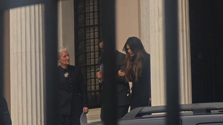 Στο Μαξίμου η Κίμπερλι Γκιλφόιλ, είχε συνάντηση με τον Μητσοτάκη, δείτε βίντεο 
