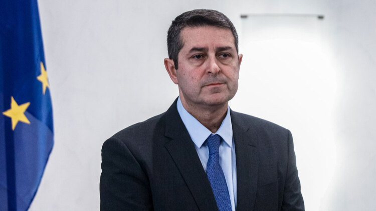 Συγκρατημένη αισιοδοξία για τον Γιώργο Μυλωνάκη: Σταθερή η κατάστασή του το δεύτερο 24ωρο στη ΜΕΘ