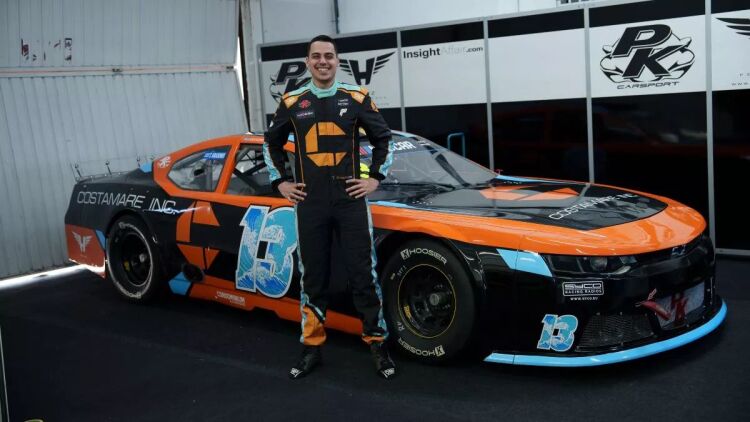 Ο πρωταθλητής, Θωμάς Κρασώνης, στη Βαλένθια για την πρεμιέρα του ευρωπαϊκού NASCAR