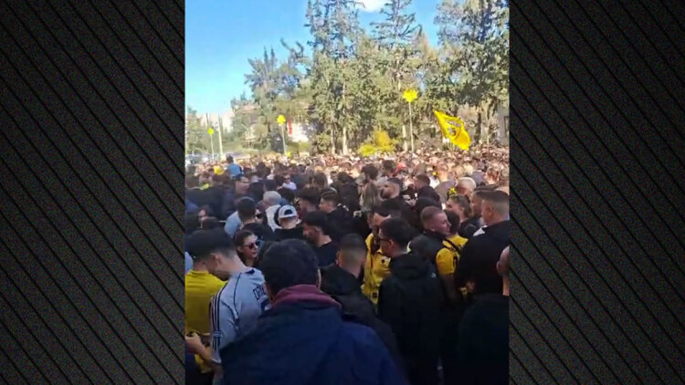 ΑΕΚ: «Τρέλα» από τον κόσμο στην τελευταία προπόνηση πριν από το ντέρμπι με τον ΠΑΟΚ