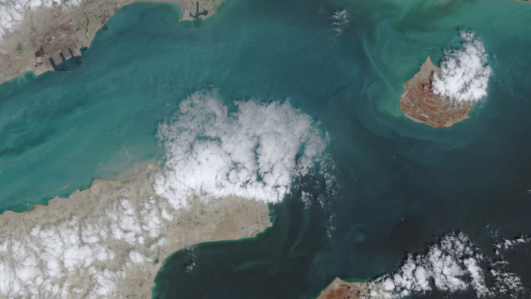 Στενά του Ορμούζ: Ρευστό το περιβάλλον ασφάλειας και φόβοι για νέα κλιμάκωση
