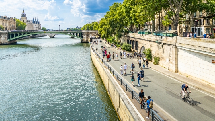 Πώς να δείτε (σχεδόν) όλο το Παρίσι σε μία μόνο βόλτα

