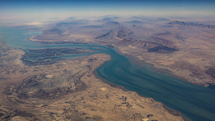 Νηοπομπή δεξαμενόπλοιων αναχωρεί από τον Κόλπο και διέρχεται από τα Στενά του Ορμούζ