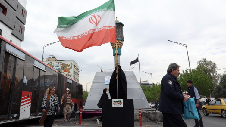 Ουράνιο, κυρώσεις και Στενά του Ορμούζ: Τα τρία «αγκάθια» μεταξύ ΗΠΑ και Ιράν