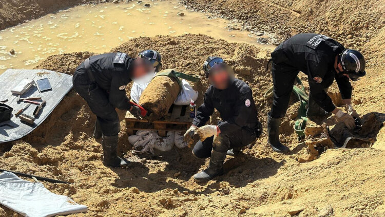 Ελεγχόμενη έκρηξη βόμβας του Β' Παγκοσμίου Πολέμου κοντά στο Παρίσι
