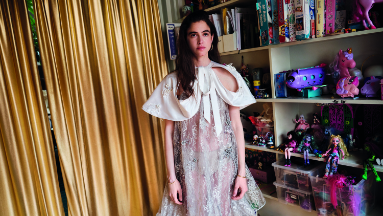 Νεφέλη Κουρή: «Η μητρότητα δεν κάνει απαραίτητα τη γυναίκα πιο ώριμη»