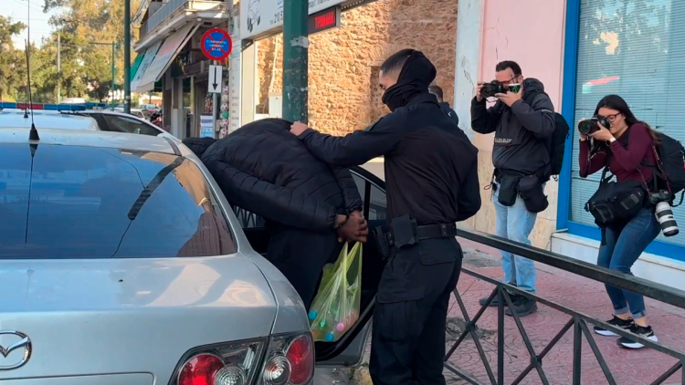 16xronos-troxaio-hor