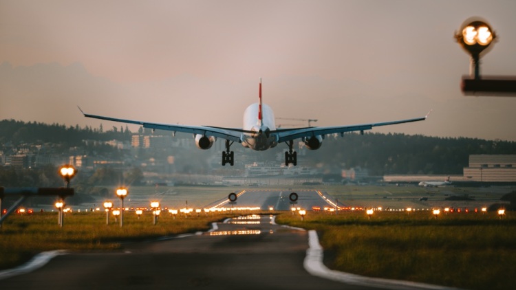 Κομισιόν για αερομεταφορές: Δεν υπάρχουν ελλείψεις καυσίμων στην ΕΕ αυτή τη στιγμή, αύριο έκτακτη τηλεδιάσκεψη των υπουργών Μεταφορών