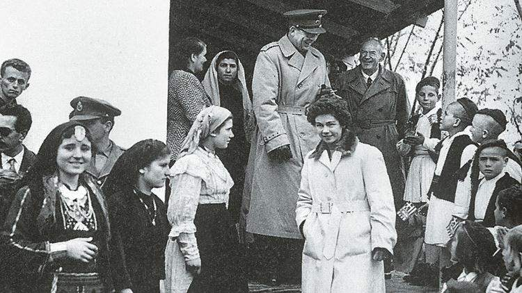 Η αμφιλεγόμενη βασίλισσα Φρειδερίκη: Τι έγραφε στο ημερολόγιό της από τον Εμφύλιο στη δικτατορία