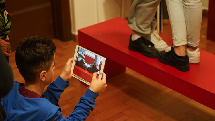 Φωτογραφίζοντας το Μουσείο: Μια Συμπεριληπτική Εμπειρία για παιδιά και εφήβους στο φάσμα του αυτισμού  
