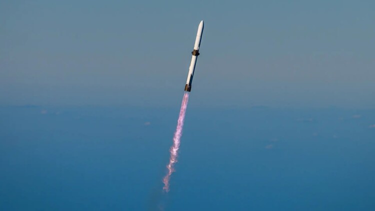 Πλήγμα για τη διαστημική εταιρεία του Τζεφ Μπέζος, ο πύραυλος New Glenn απέτυχε να θέσει δορυφόρο σε τροχιά