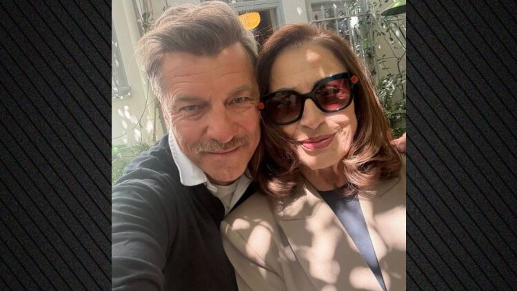 Ο Γιάννης Στάνκογλου φωτογραφήθηκε με τη Χαρούλα Αλεξίου: Τεράστιος θαυμασμός, σημείωσε
