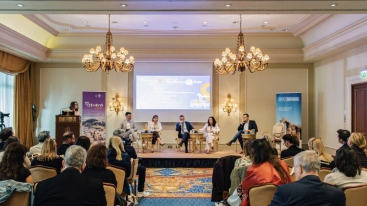 Αθήνα: Τουριστική άνοδος με «καμπανάκι» κορεσμού – Στο τραπέζι νέοι κανόνες και περιορισμοί