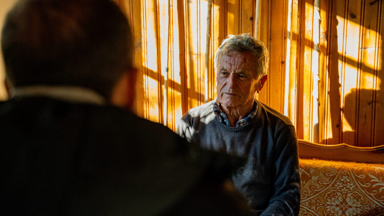 Ευρυτανία: Στον μύλο του κ. Χαράλαμπου στη Φραγκίστα, μια τέχνη που περνά από γενιά σε γενιά