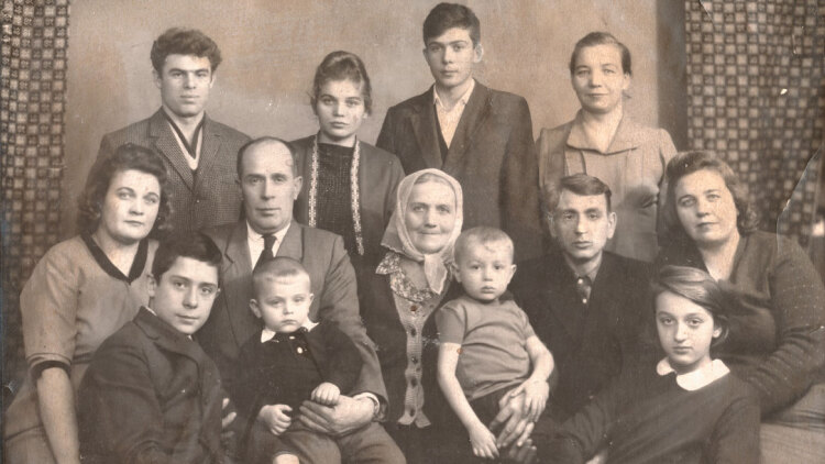 Πώς άλλαξε η ελληνική οικογένεια: Η εποχή μας δημιούργησε μοντέλα που δεν υπήρχαν πριν