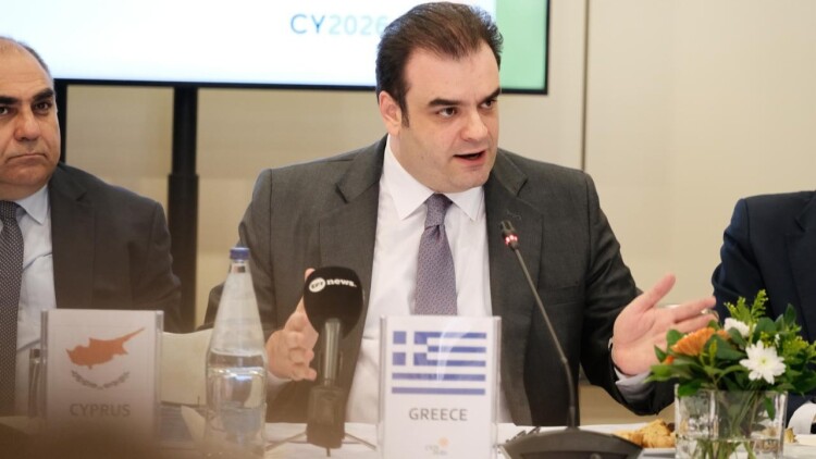  Πιερρακάκης: Το πλεόνασμα θα είναι πάνω από τον στόχο, ο επιπλέον δημοσιονομικός χώρος θα επιστρέψει στους πολίτες