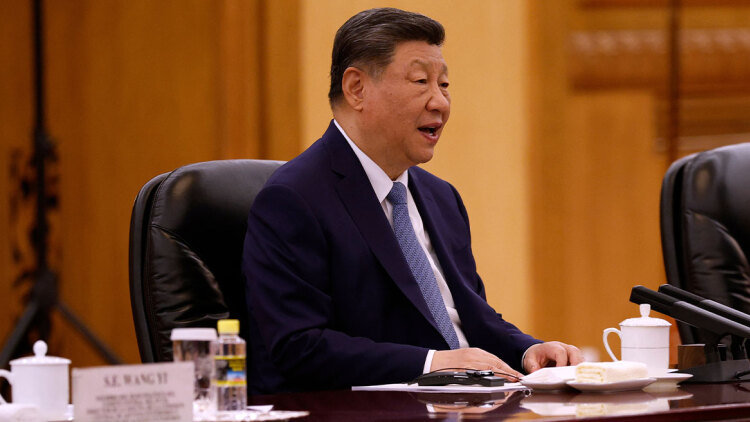 Η Κίνα μίλησε: «Τα Στενά του Ορμούζ πρέπει να μείνουν ανοιχτά» - Το μήνυμα προς την Τεχεράνη για ν' αποφευχθεί, την ύστατη ώρα, ένα παγκόσμιο ενεργειακό σοκ