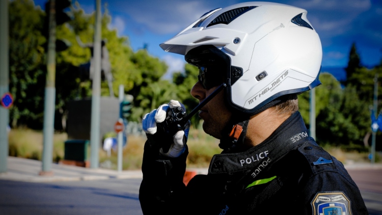 Κανονικά η επιχειρησιακή λειτουργία και ο συντονισμός των δυνάμεων της Αστυνομίας, απαντά η ΕΛΑΣ στο δημοσίευμα για «σιγή ασυρμάτου»