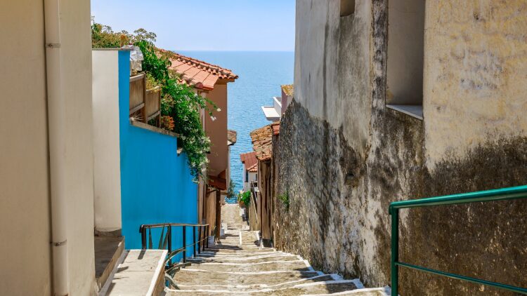 
Aνοιξιάτικο city break στην Καβαλά: Οδηγός για τον προορισμό-σταυροδρόμι πολιτισμών 