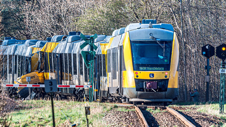 Σύγκρουση τρένων στη Δανία, πληροφορίες για αρκετούς τραυματίες