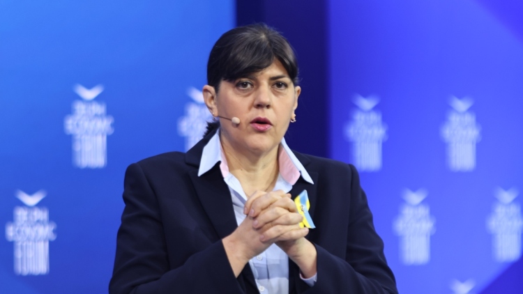 Στο Διεθνές Οικονομικό Φόρουμ των Δελφών η Λάουρα Κοβέσι, δείτε live την ομιλία της
