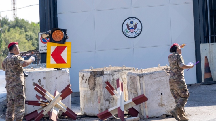 Η πρεσβεία των ΗΠΑ προτρέπει τους Αμερικανούς να φύγουν από τον Λίβανο 