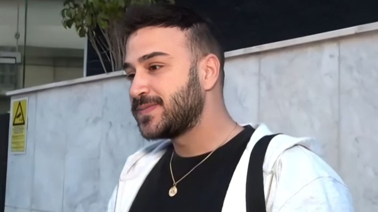 Ο συνεργάτης του Γρηγόρη Αρναούτογλου μετά το «τσάτσος» του Δημήτρη Ουγγαρέζου μιλά για την κόντρα των δύο παρουσιαστών
