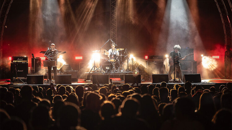 Τα Υπόγεια Ρεύματα σε μία συναυλία αφιερωμένη στη μελοποιημένη ποίηση